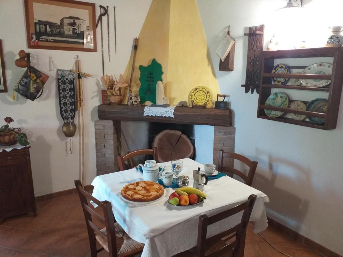 B&B Is Camminantis Nurallào Exteriér fotografie
